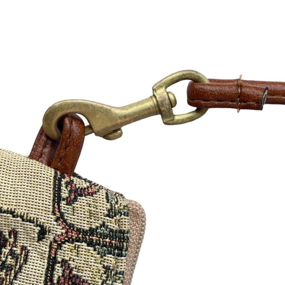 Vintage Tapestry Shoulder Bag with Victorian Golfers Scene & Brown Strap - Picture 5 of 11